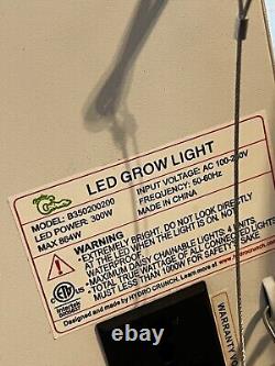 Lumière de croissance LED à spectre complet Hydro Crunch B350200200 de 300 watts 300W Veg/Bloom